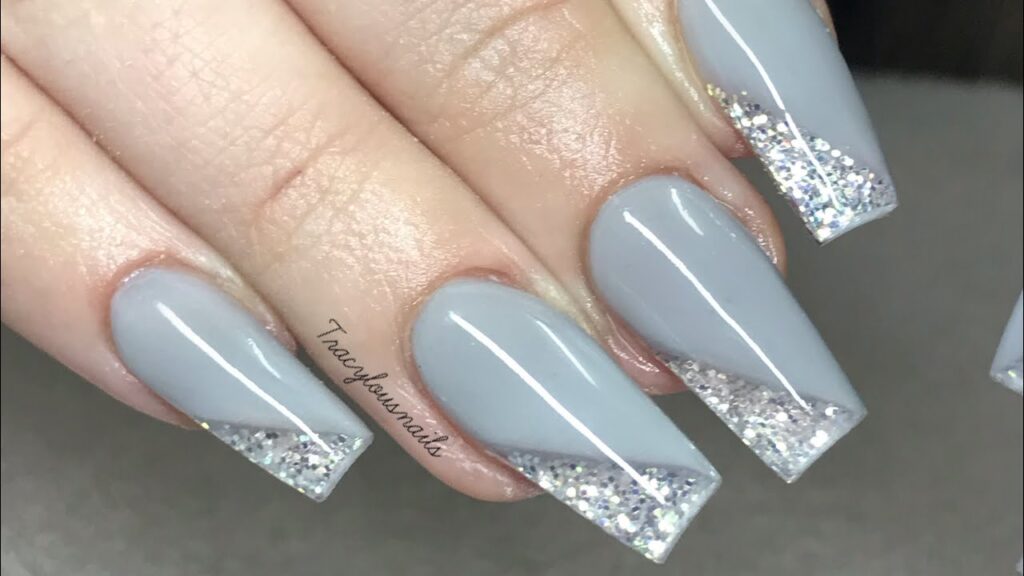 Grey nails